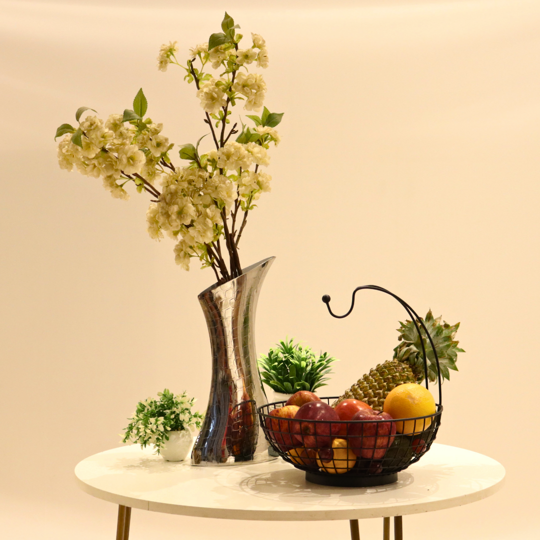 Iron wire banana basket with acacia wood base for modern fruit display